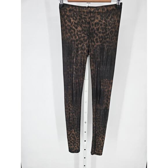 Forever 21 Womens Sz S Black and Gold Leggings metallic Sheen Shiny - Picture 1 of 5